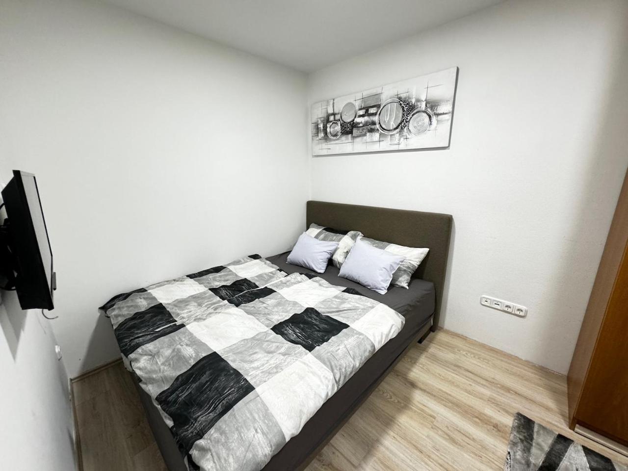 Sze Business Apartment