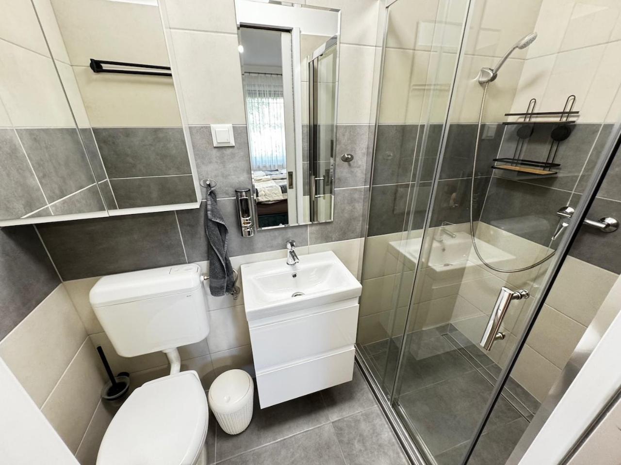 Apartment Sze Business *